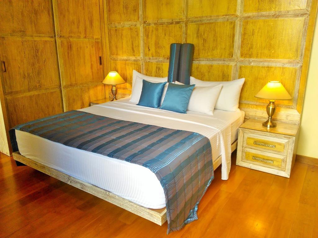 White Palace Otel Gampaha Dış mekan fotoğraf